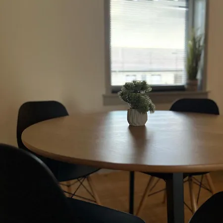 Dejlig 2 Vaerelses Lejlighed